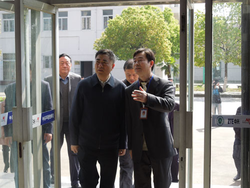 江西(xī)省副省長(cháng)朱虹莅臨3G經世學院參觀視(shì)察